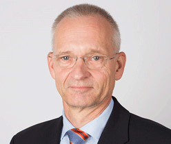 Dr.Wolfgang Schönfelder