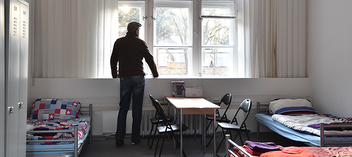 Flüchtlingsunterkunft (Foto: dpa/Bernd Settnik)
