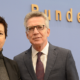 Jutta Cordt und Thomas de Maiziere stellen die Asylgeschäftsstatistik 2017 des BAMF vor (Foto: picture alliance/CITYPRESS 24)